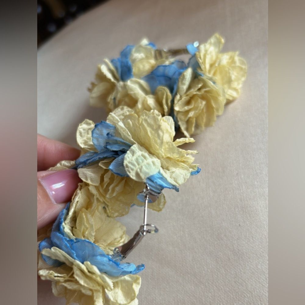 boho flower hoop earrings A543 - Picture 4 of 4